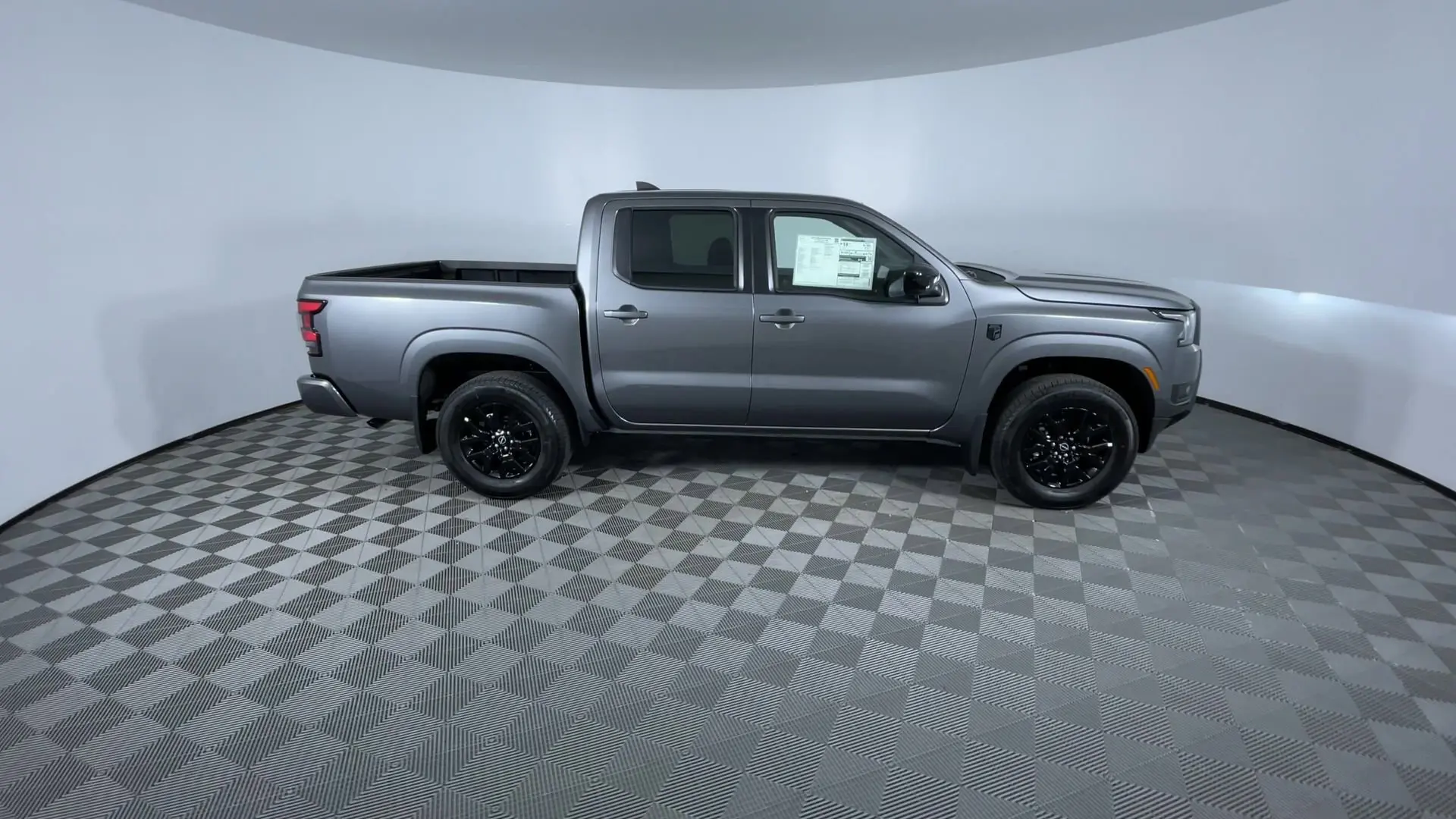 2026 Nissan Frontier Crew Cab SV photo 9
