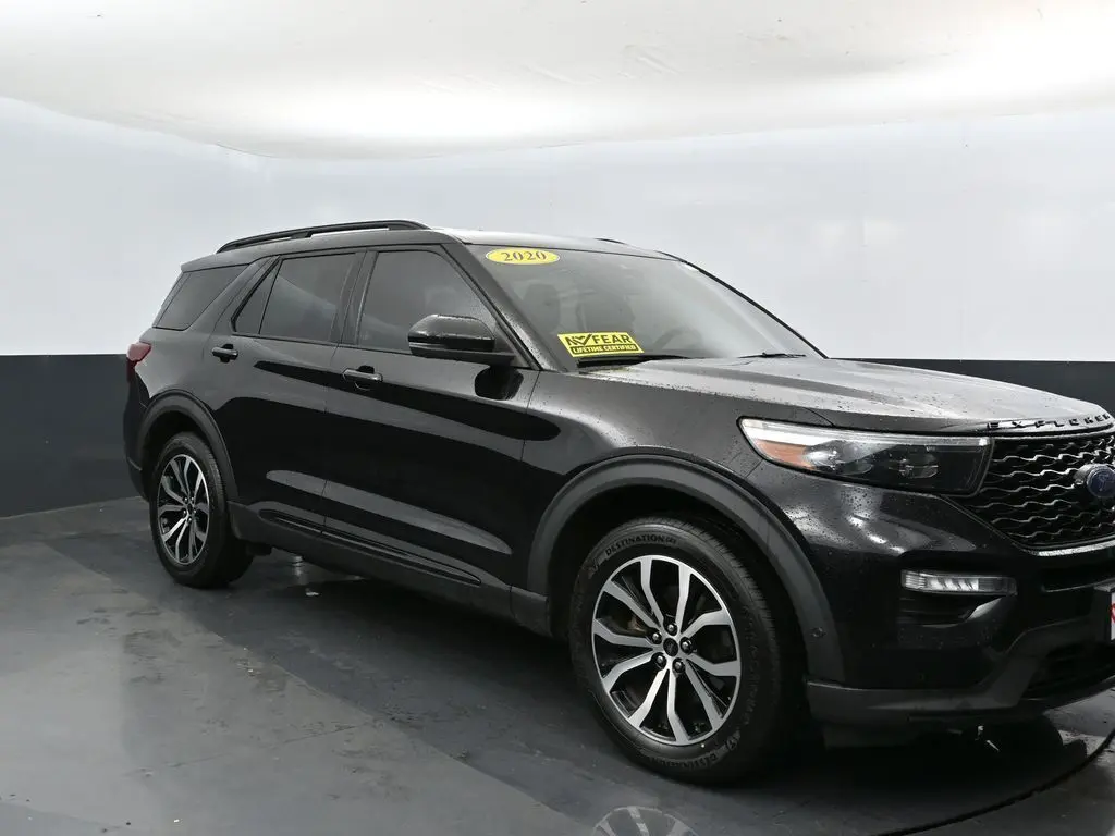 2020 Ford Explorer ST photo 4