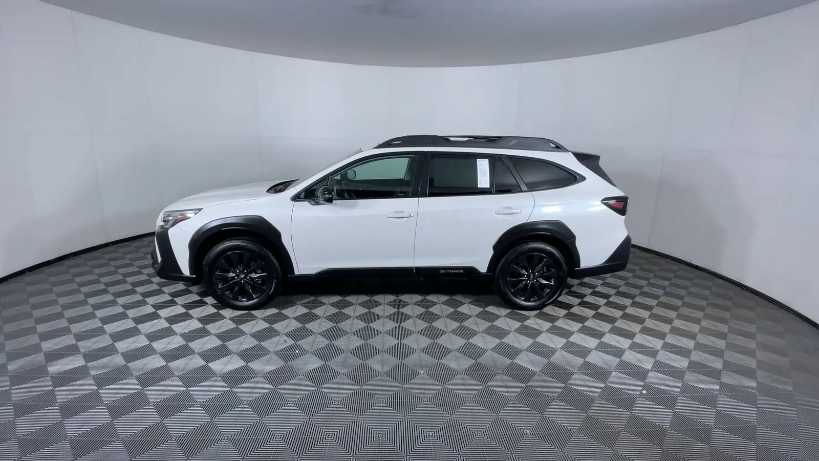 2023 Subaru Outback Onyx Edition photo 5