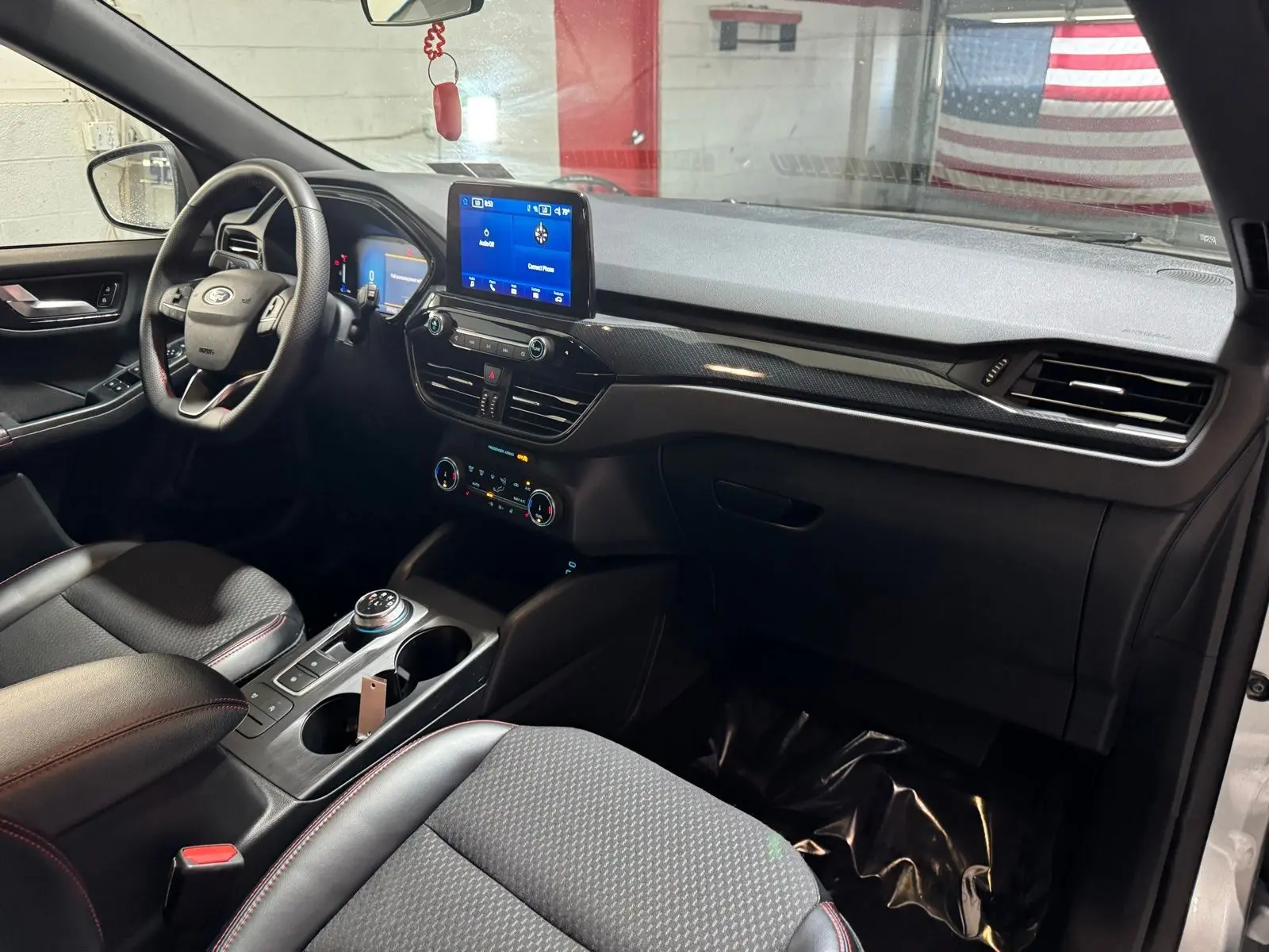2023 Ford Escape ST-Line photo 21