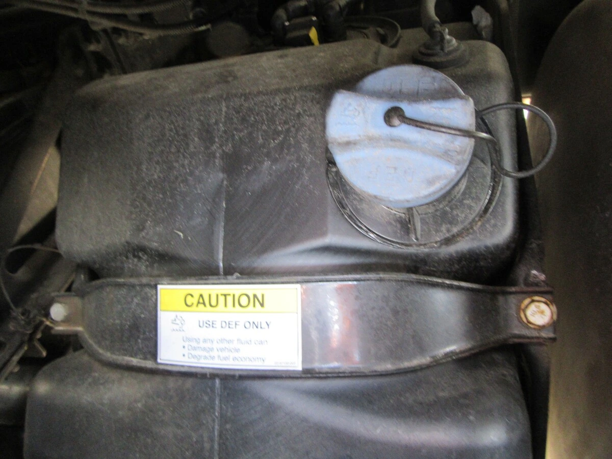 2023 Freightliner Cascadia - image 9