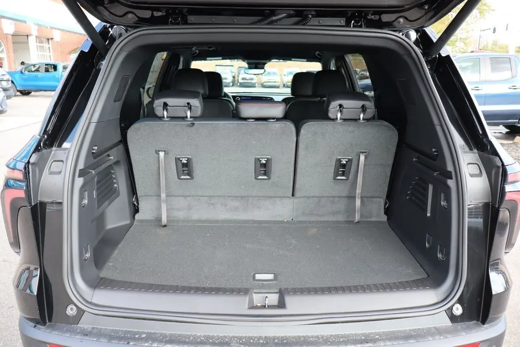 2026 Chevrolet Traverse Z71 photo 35