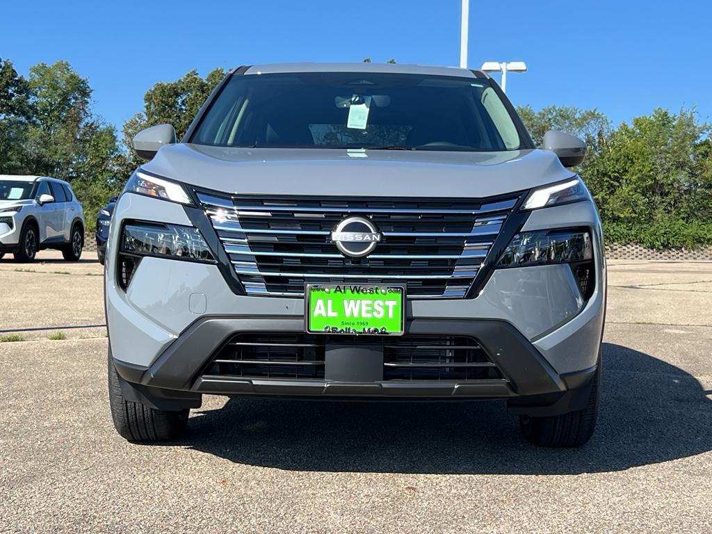 2026 Nissan Rogue SV photo 2