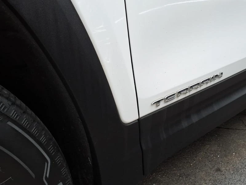 2023 GMC Terrain SLE - Photo 9