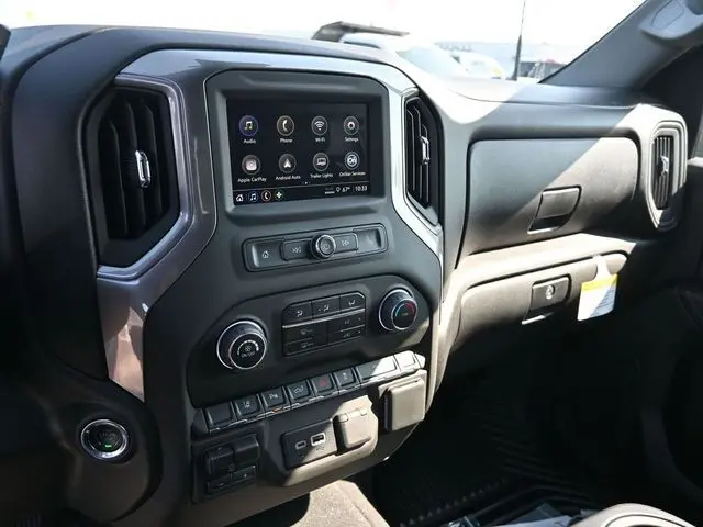 2026 Chevrolet Silverado 2500HD Custom photo 15