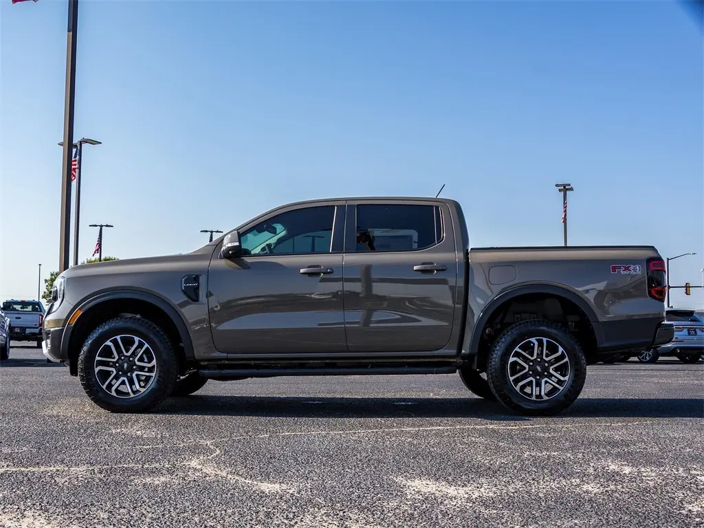 2025 Ford Ranger Lariat photo 8