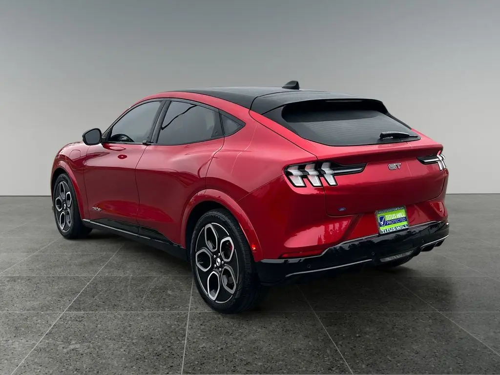 2022 Ford Mustang Mach-E GT photo 5