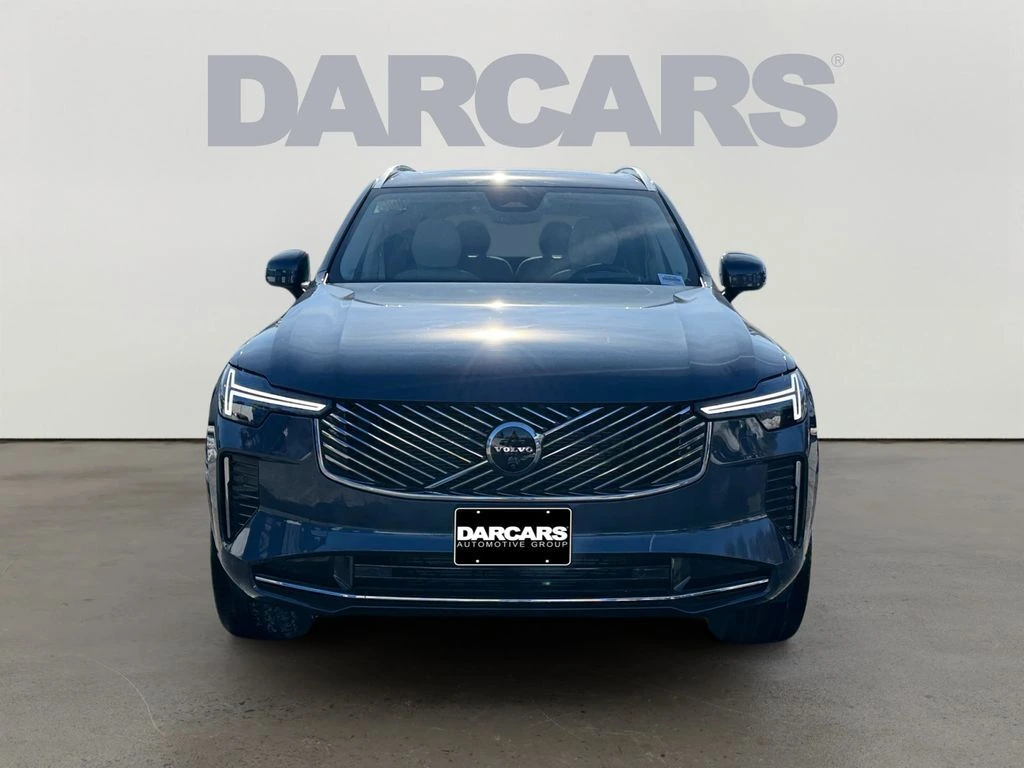 2026 Volvo - image 2