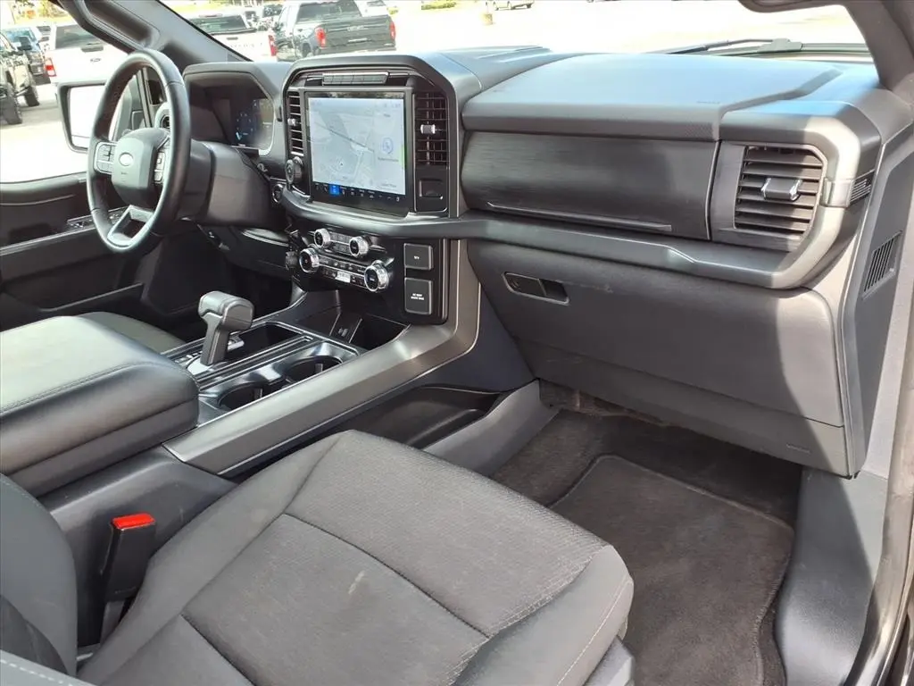 2024 Ford F-150 XLT photo 11