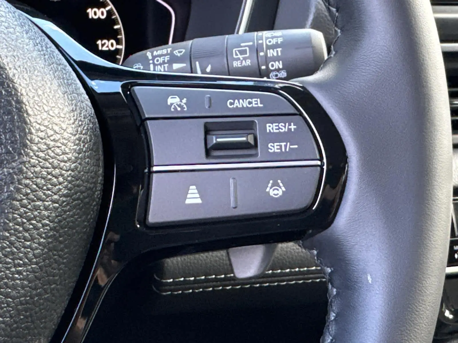 2025 Honda Pilot Touring photo 19