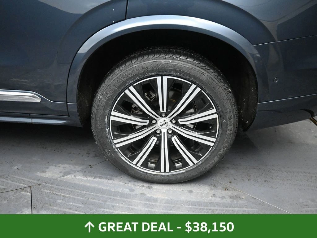 2024 Volvo - image 16