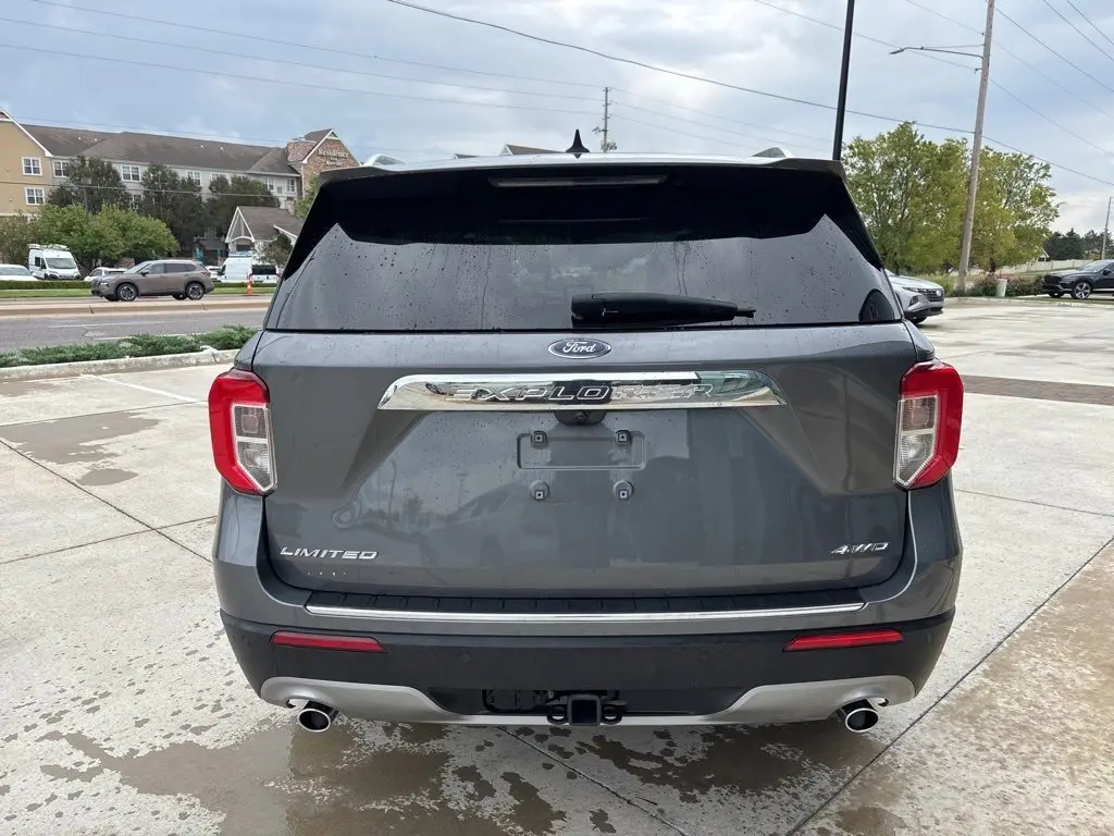 2024 Ford Explorer Limited photo 10