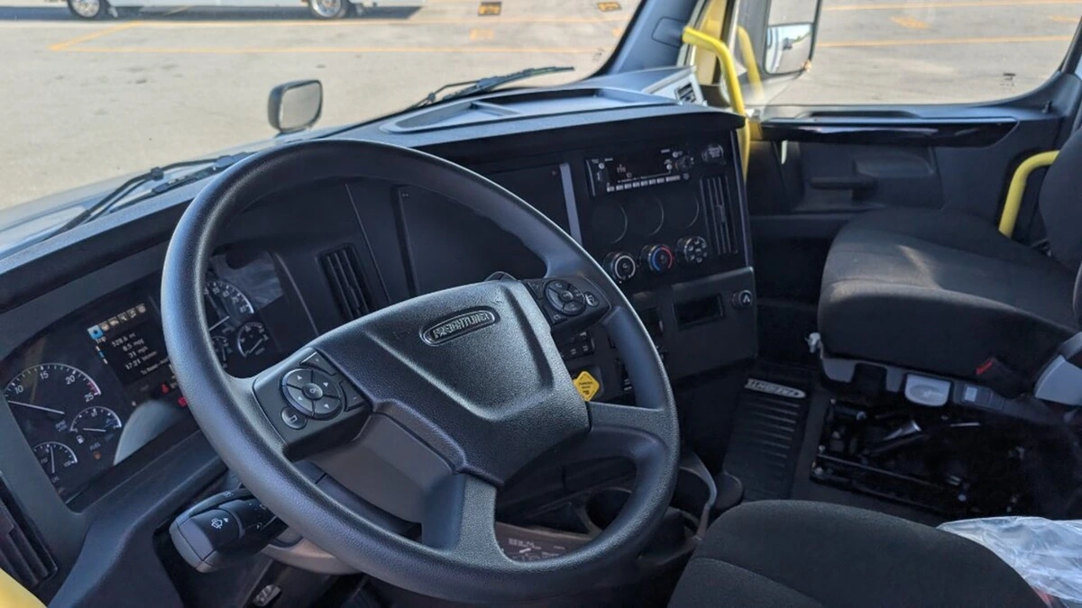 2026 Freightliner Cascadia - image 14