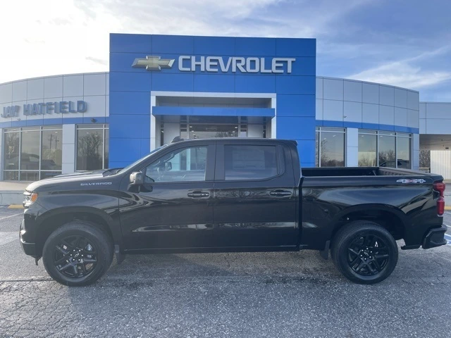 2026 Chevrolet Silverado Base's photo