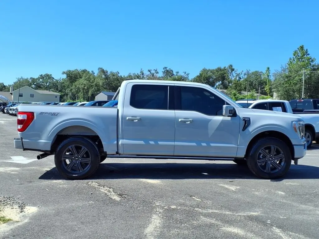 2023 Ford F-150 Lariat photo 8