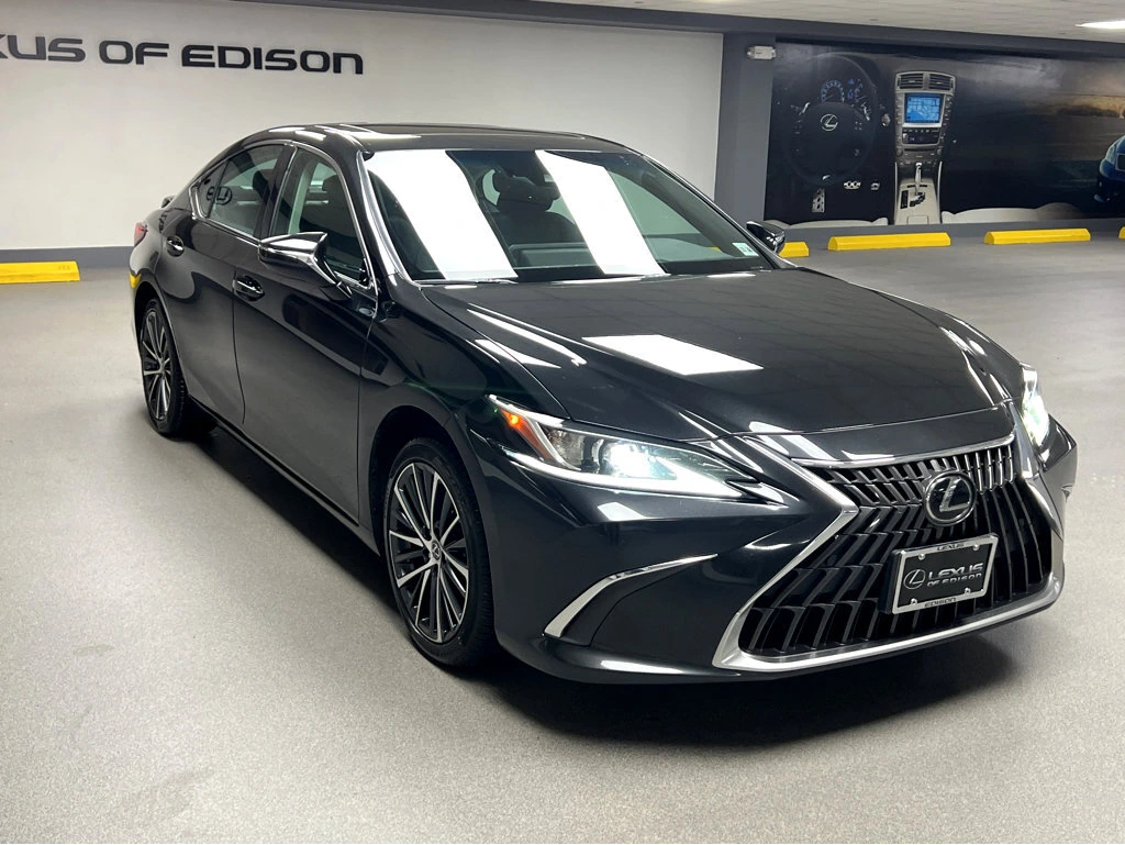 2024 Lexus ES Hybrid
