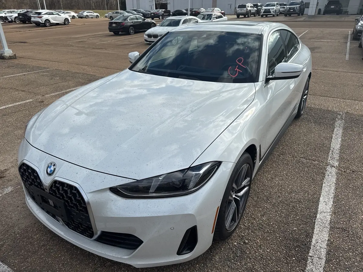 2025 BMW 4 Series 430i's photo