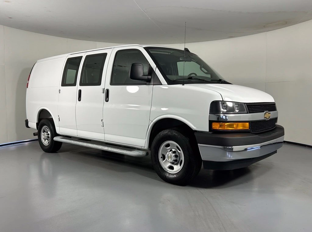 2025 Chevrolet Express Cargo