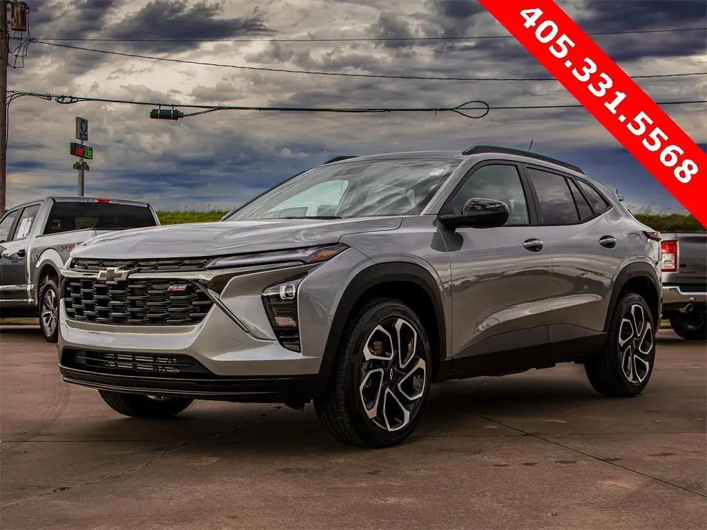 2025 Chevrolet Trax photo 4