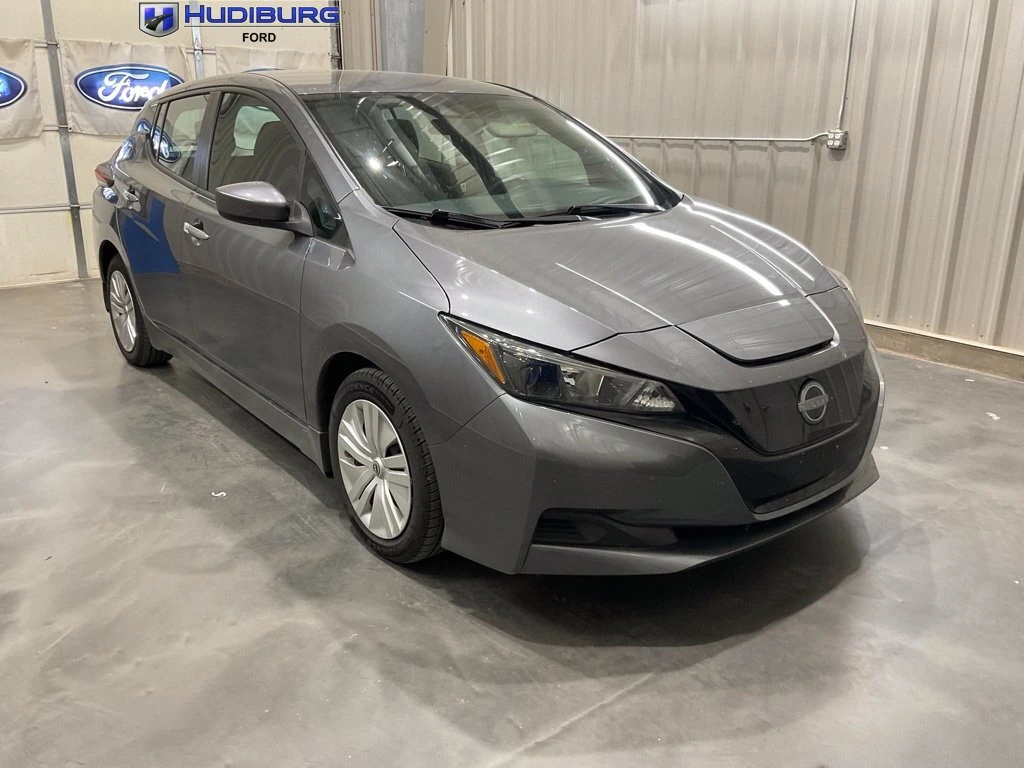 2025 Nissan Leaf