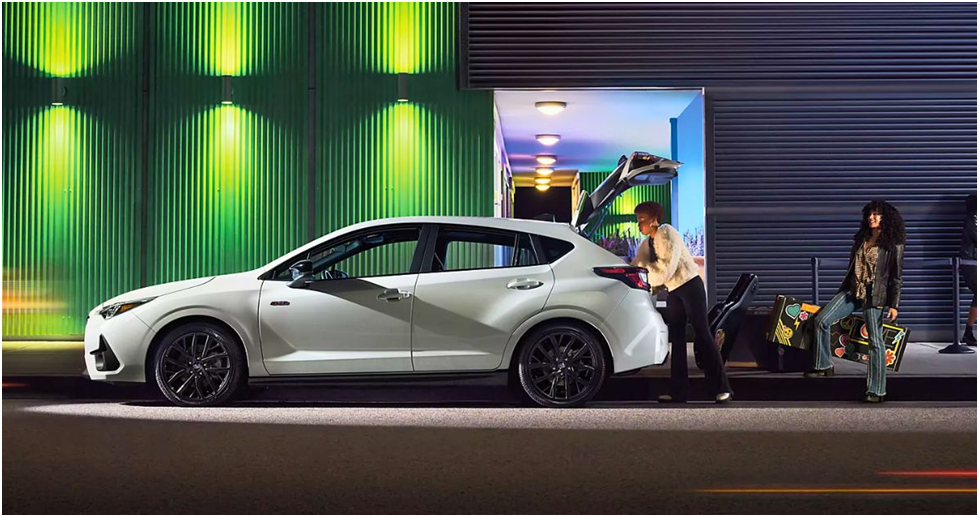 Subaru Impreza exterior and practical features