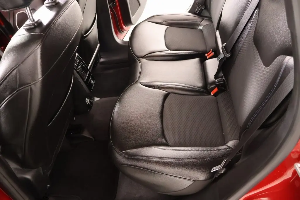 2025 Jeep Compass Latitude photo 3