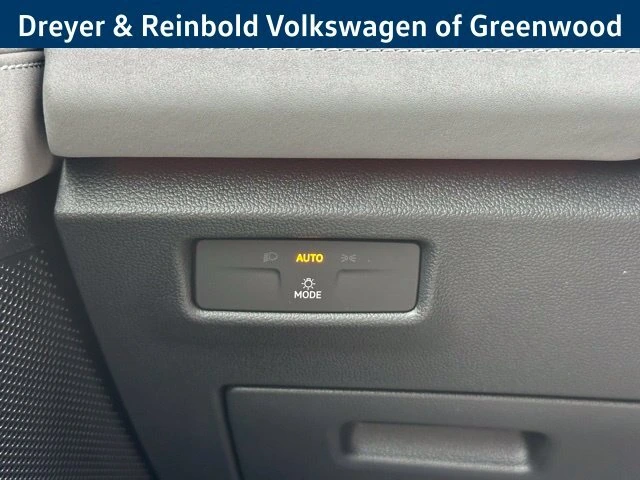 2026 Volkswagen Tiguan SE - Photo 16