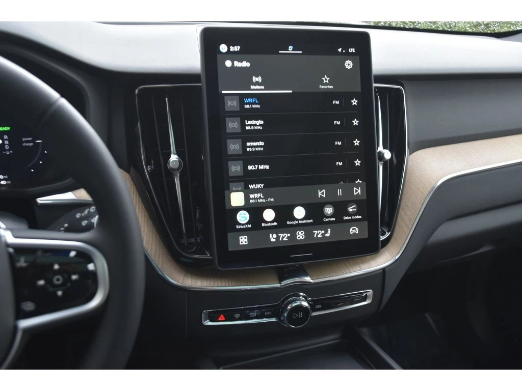 2026 Volvo - image 17