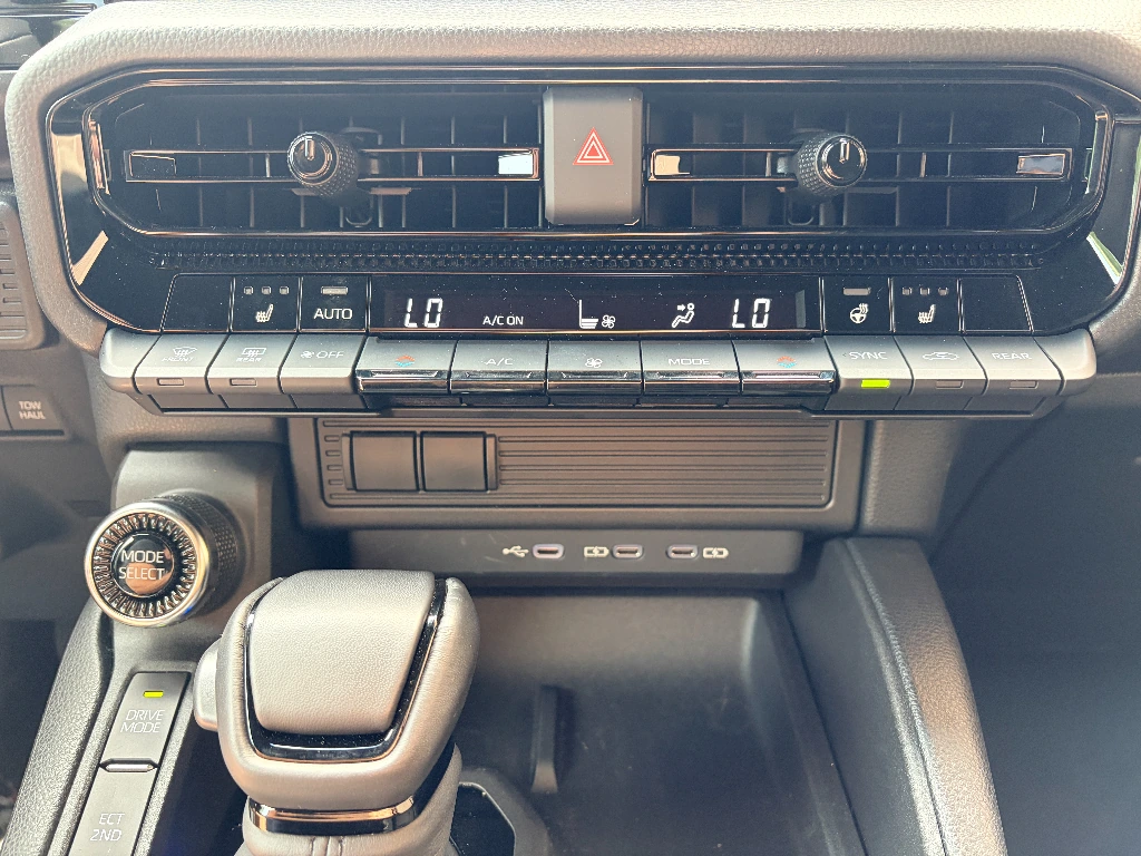 2025 Toyota Land Cruiser Land Cruiser 1958 - Photo 16