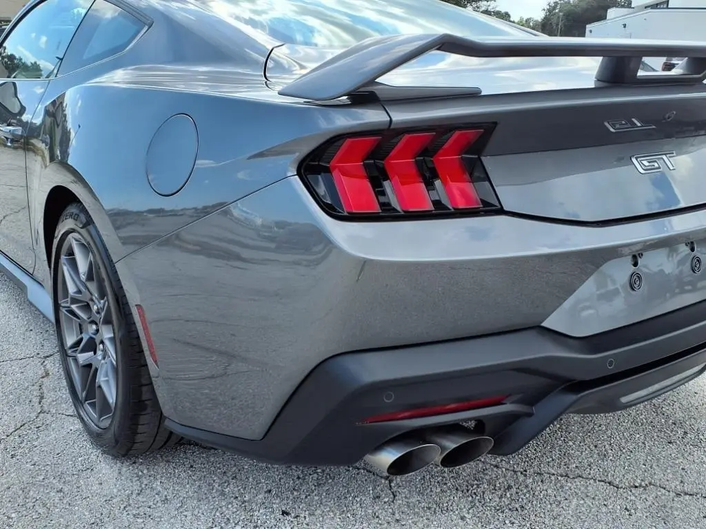 2025 Ford Mustang GT Premium photo 11