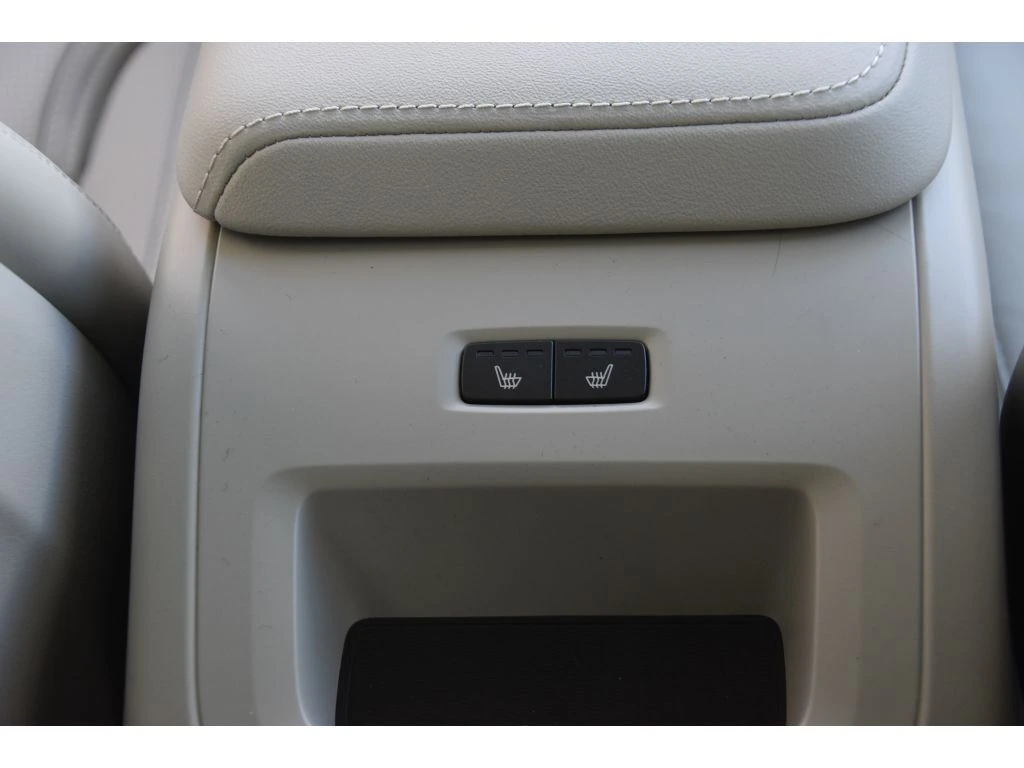 2026 Volvo - image 14