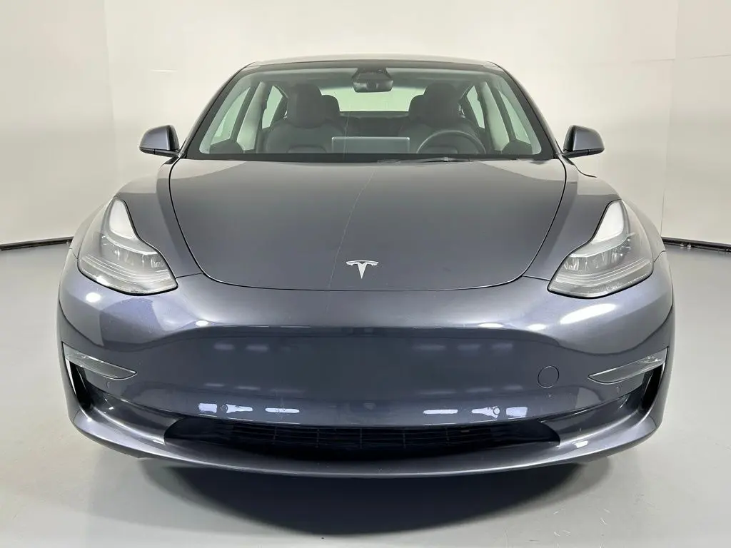 2022 Tesla Model 3 Long Range photo 2
