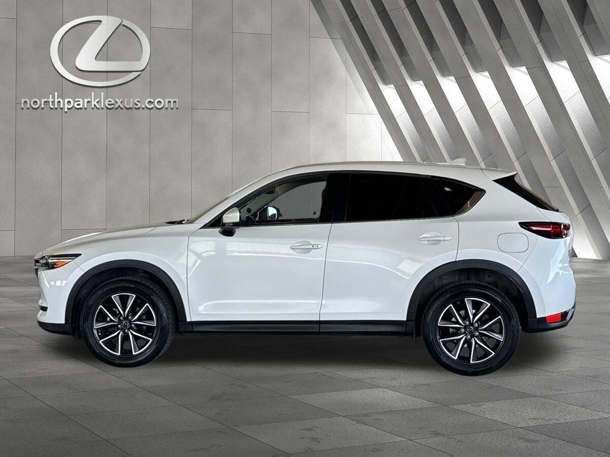 2017 Mazda CX-5 Grand Touring's photo