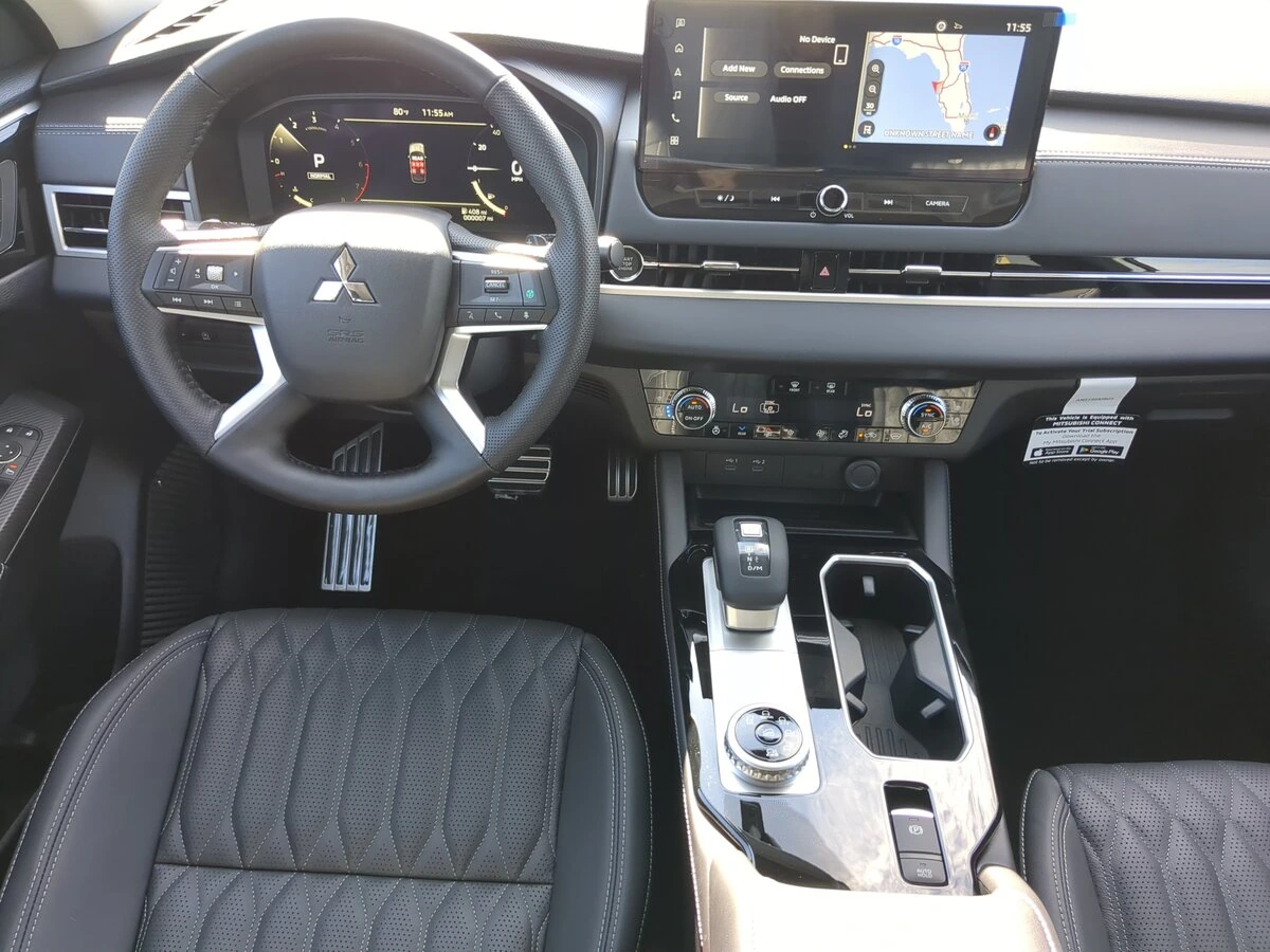 2026 Mitsubishi Outlander SEL - Photo 17