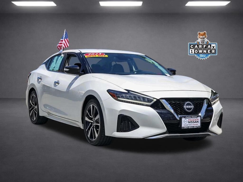 2023 Nissan Maxima SV's photo