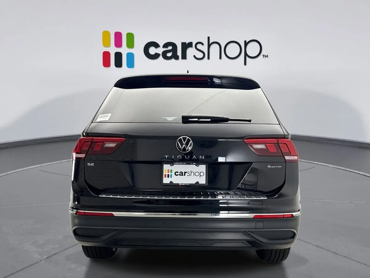 2022 Volkswagen Tiguan SE photo 3