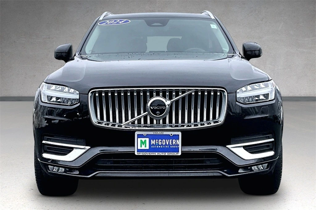 2024 Volvo - image 2