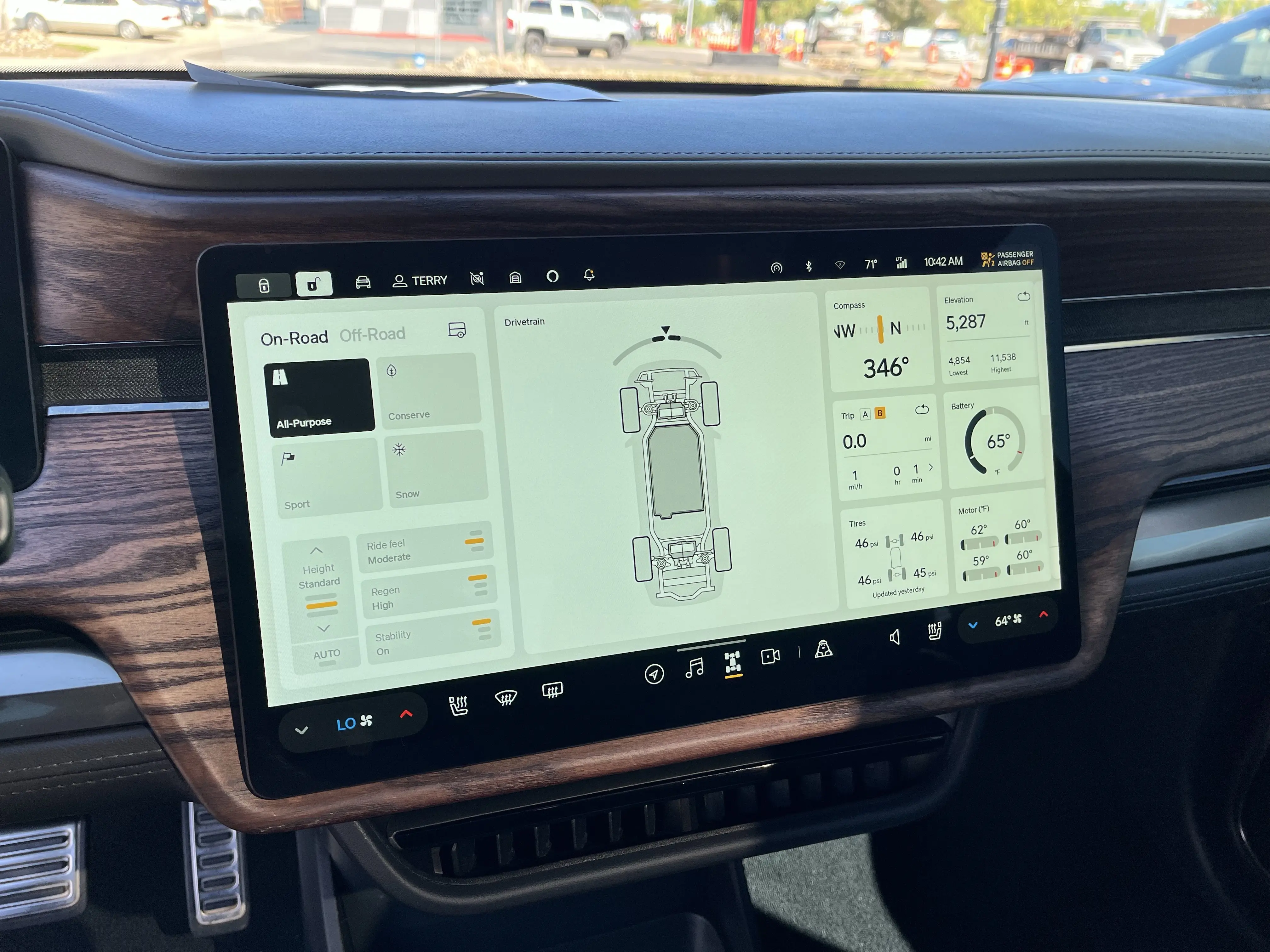 2022 Rivian R1T Adventure photo 23
