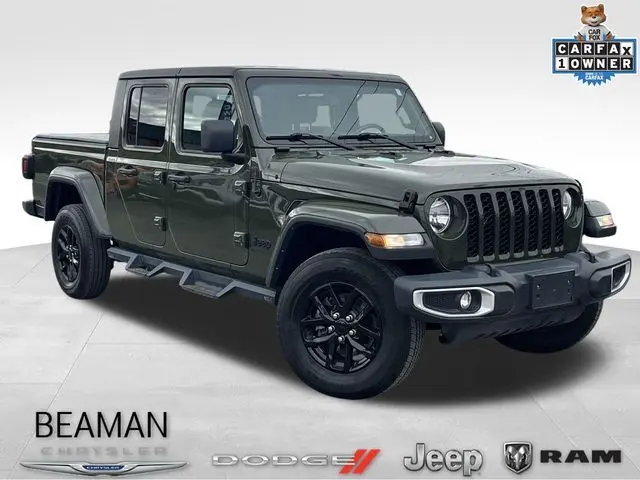 2022 Jeep Gladiator Sport S's photo