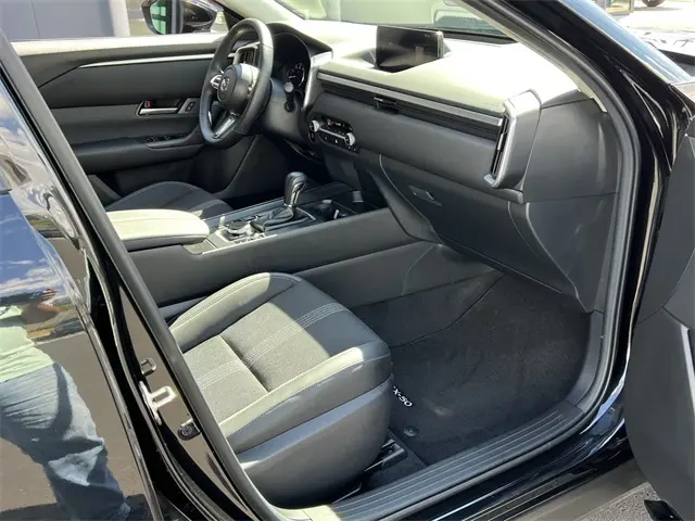 2023 Mazda CX-50 2.5 Preferred Plus photo 22