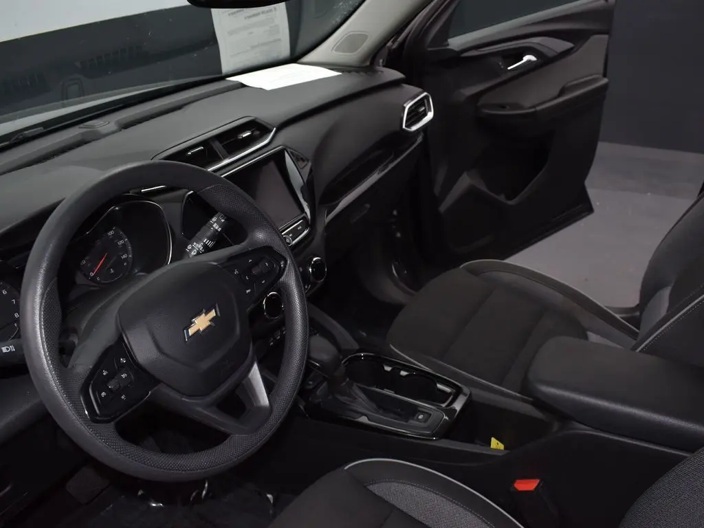 2023 Chevrolet Trailblazer LT photo 10