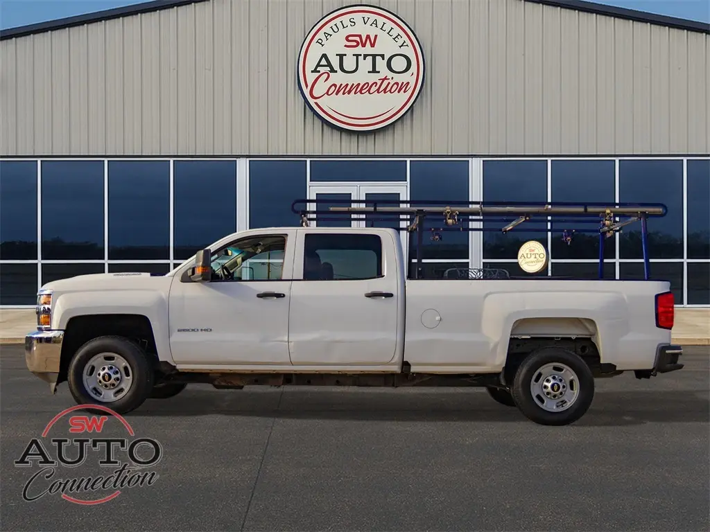 2018 Chevrolet Silverado 2500HD Work Truck photo 3