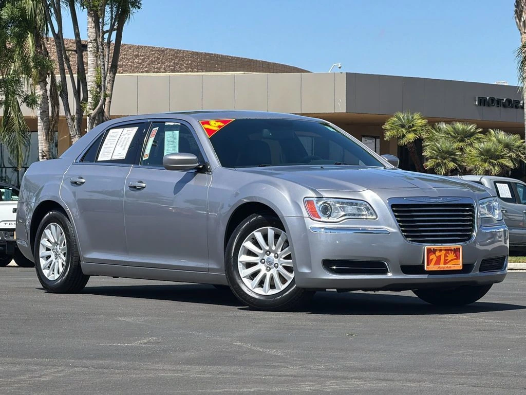2014 Chrysler 300 Base