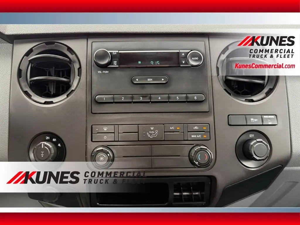 2016 Ford F-250 XLT photo 26