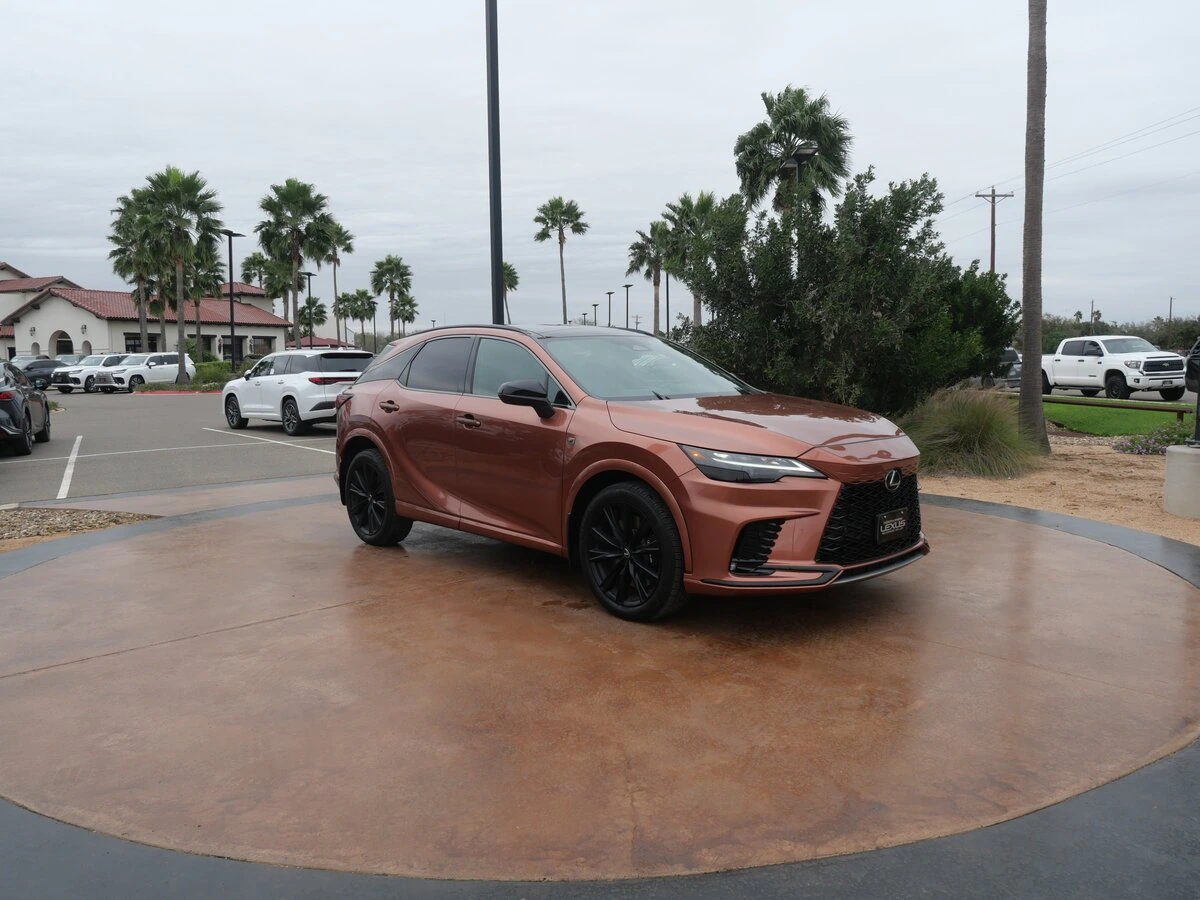 2024 Lexus RX SE's photo