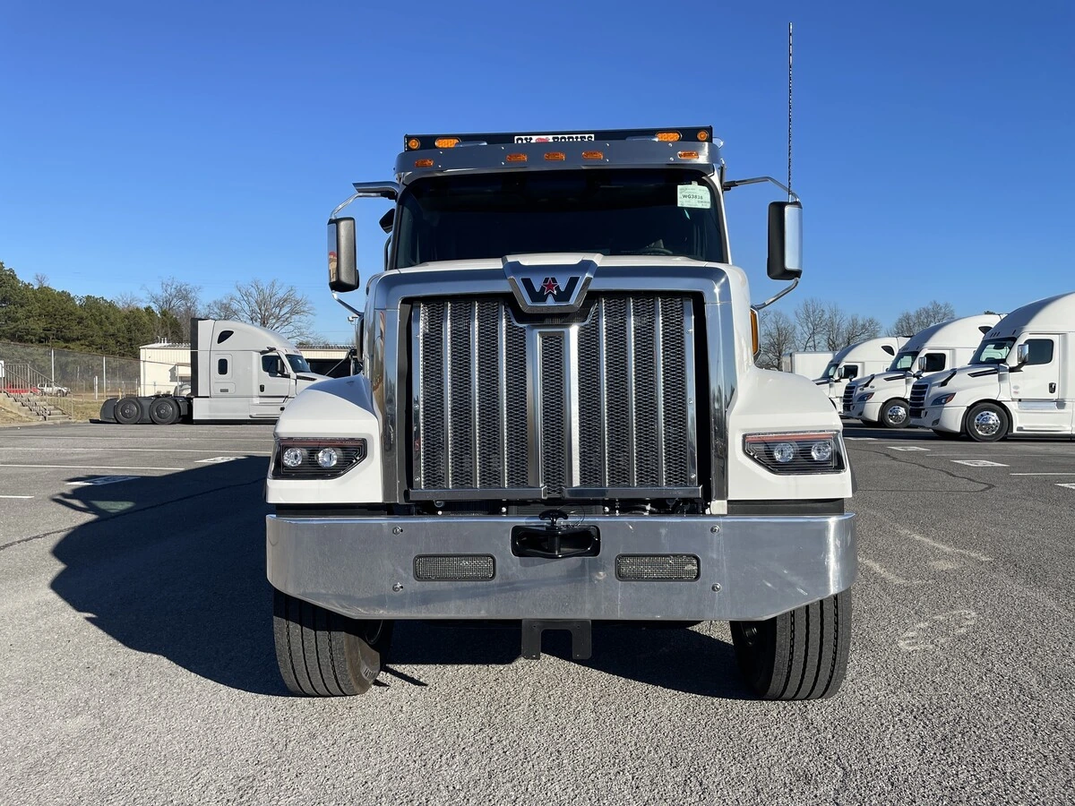 2026 Western Star 49X in Chattanooga, TN — photo 2