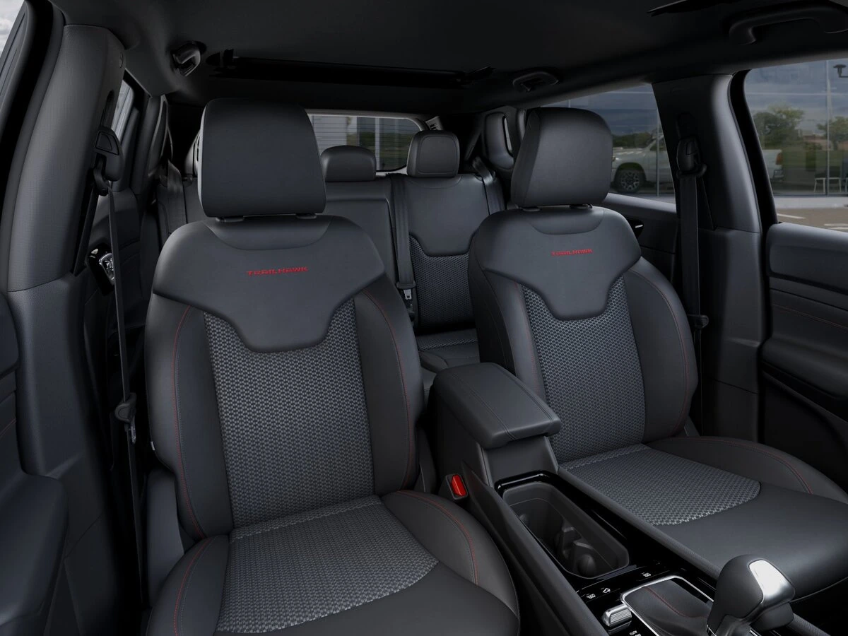 2026 Jeep Compass Trailhawk - Photo 16
