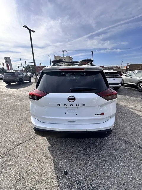 2026 Nissan Rogue SV photo 7