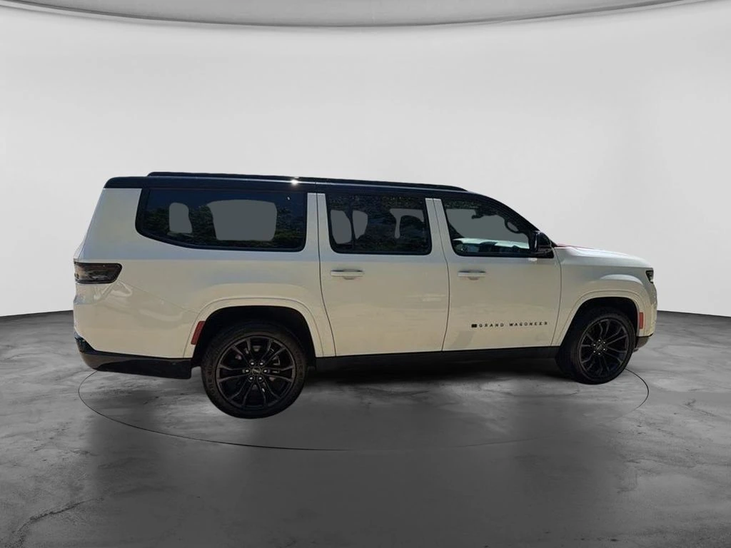 2024 Jeep Grand Wagoneer L Series II - Photo 12