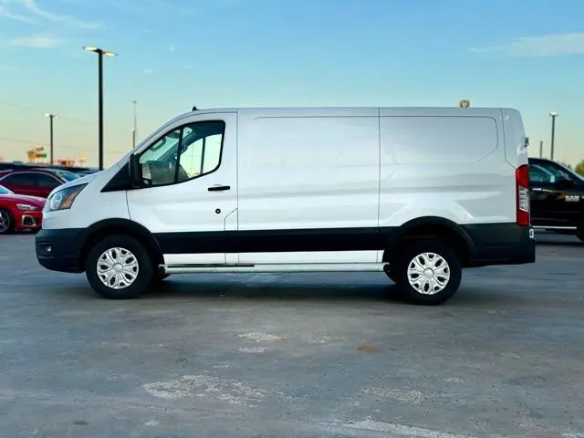 2024 Ford Transit photo 3